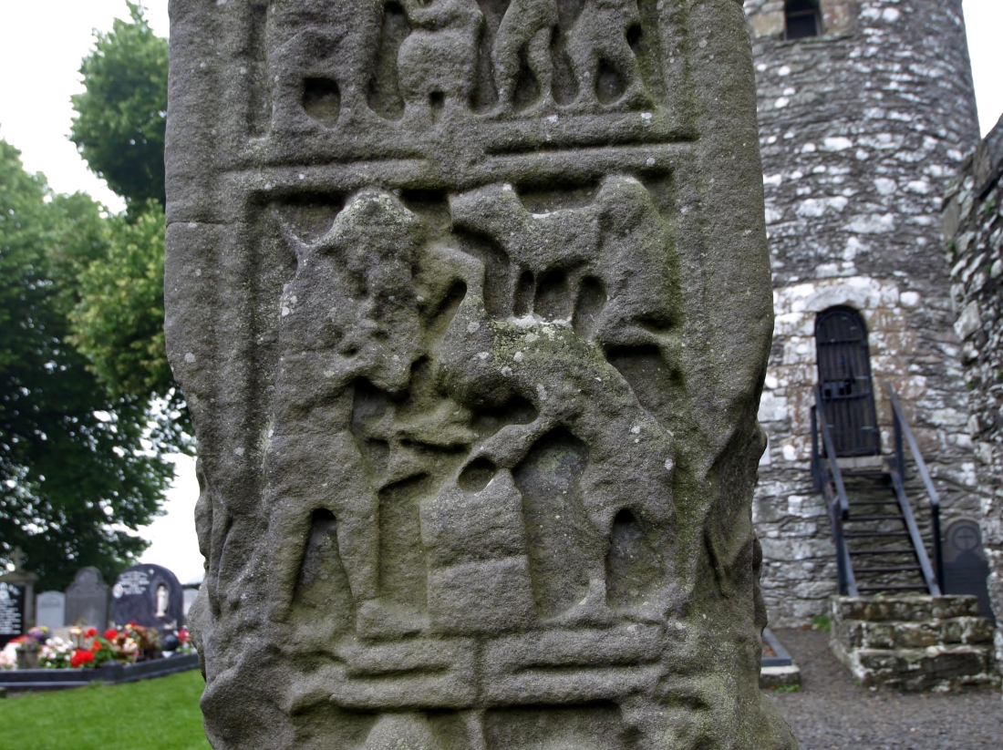 Monasterboice , détail croix ouest, le sacrifice d'Isaac