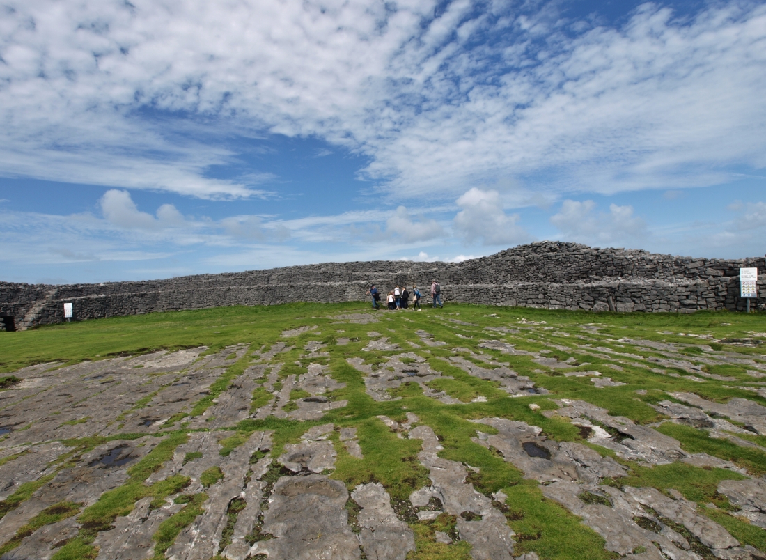 Inishmore, montée au fort préhistorique Dun Aengus